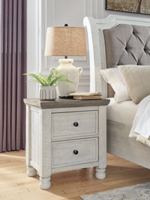 Havalance Nightstand
